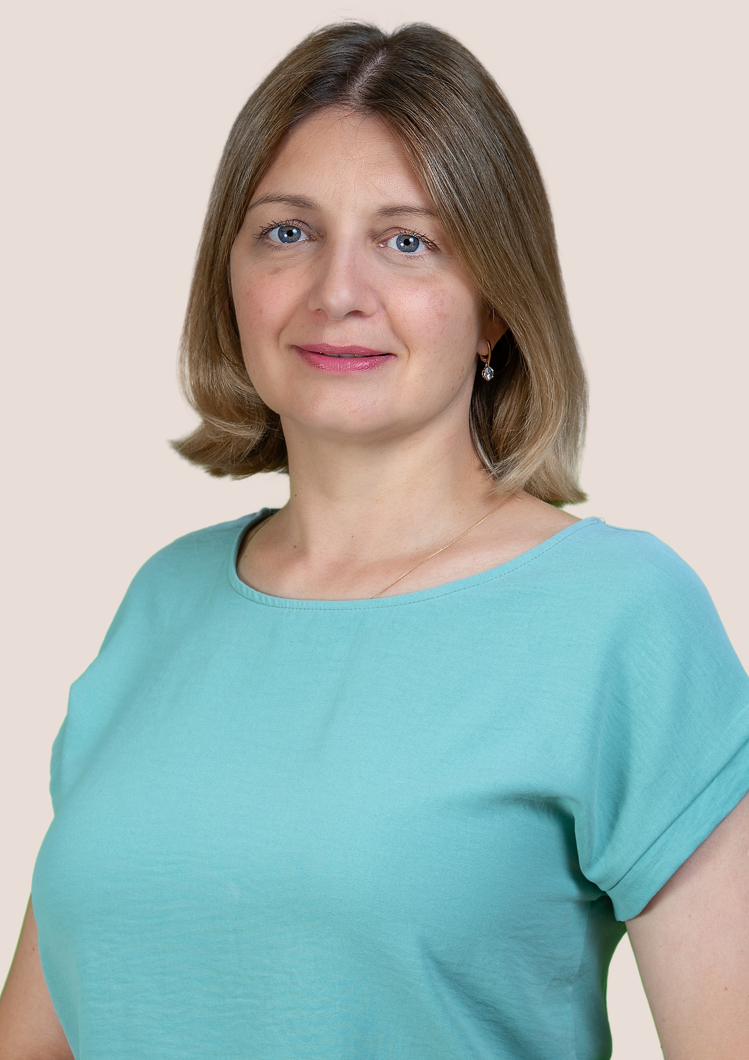 Красникова Елена Олеговна.
